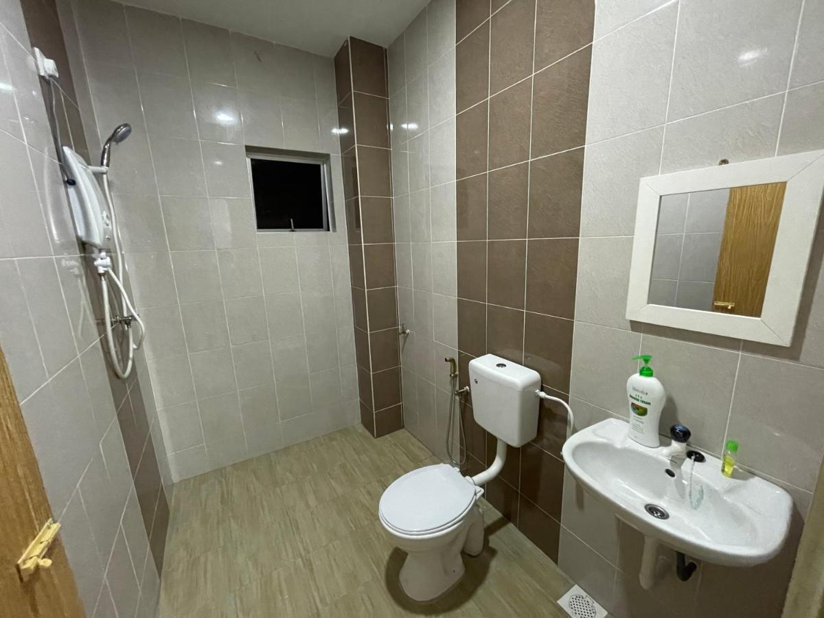 No 61 Nazirin Homestay Tmn Indah Raya 2 Manjung Lumut Bagian luar foto
