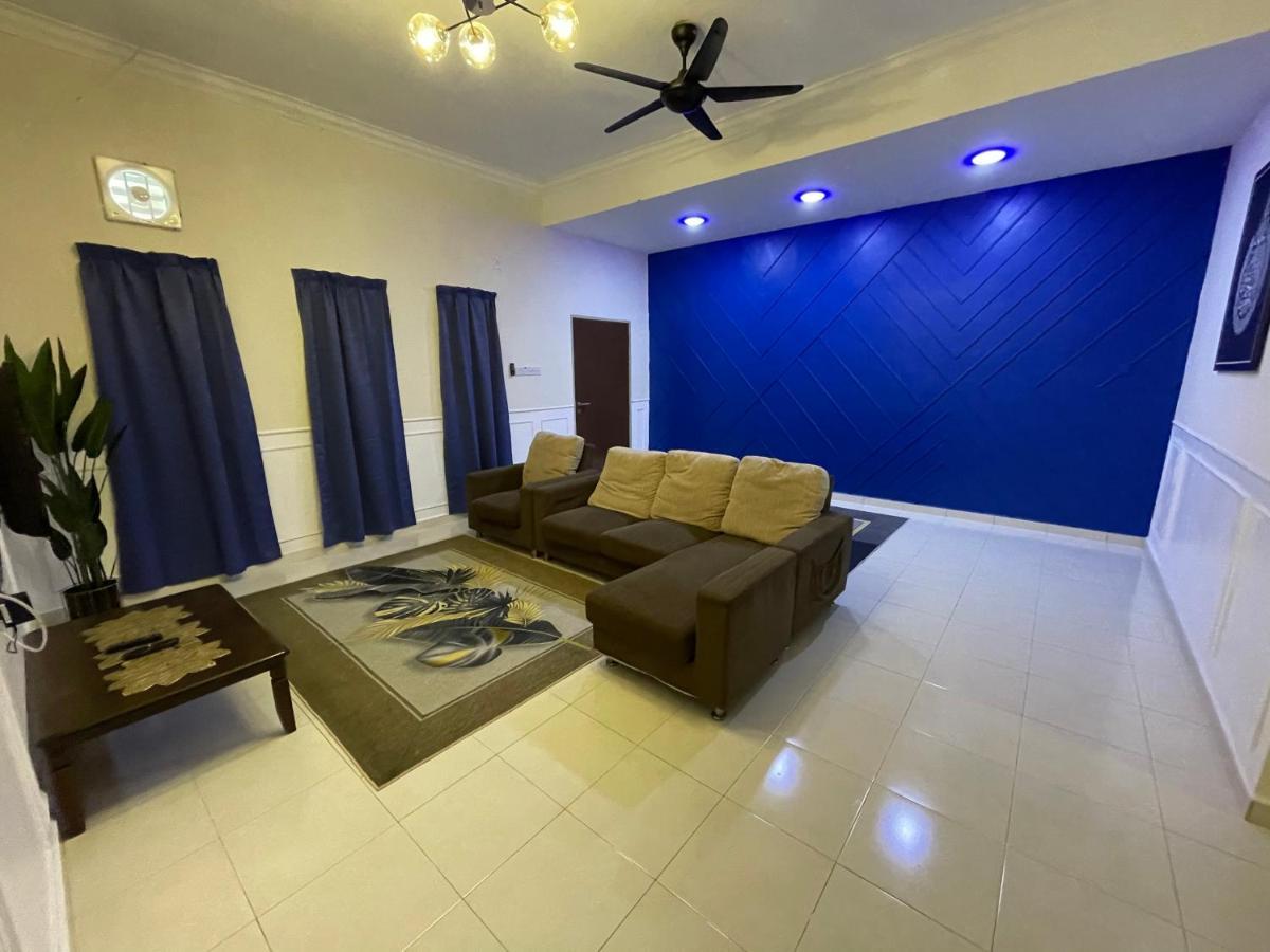 No 61 Nazirin Homestay Tmn Indah Raya 2 Manjung Lumut Bagian luar foto